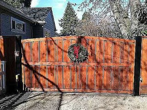 automatic wooden driveway gate