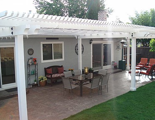 backyard pergola 001