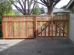 custom redwood fencing 2
