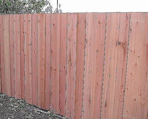 overlapping nail on flat top fence